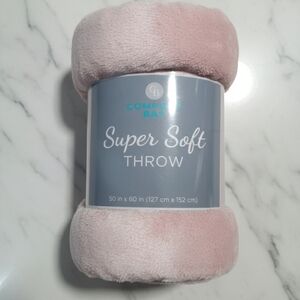 Comfort Bay Super Soft Throw - Soft Pink